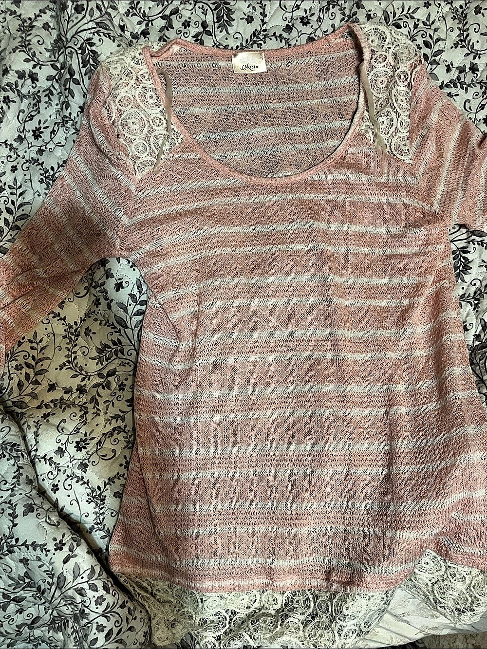 Jolt Striped Lace Hem Top in Pink & White